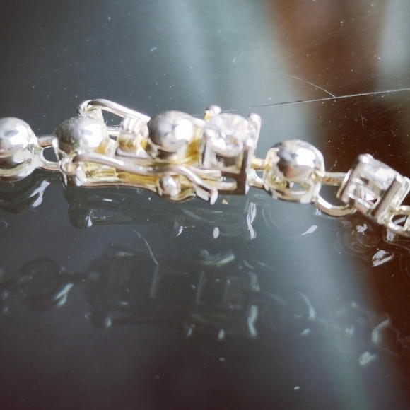 Nwt sterling silver cz tennis bracelet - Picture 3 of 4